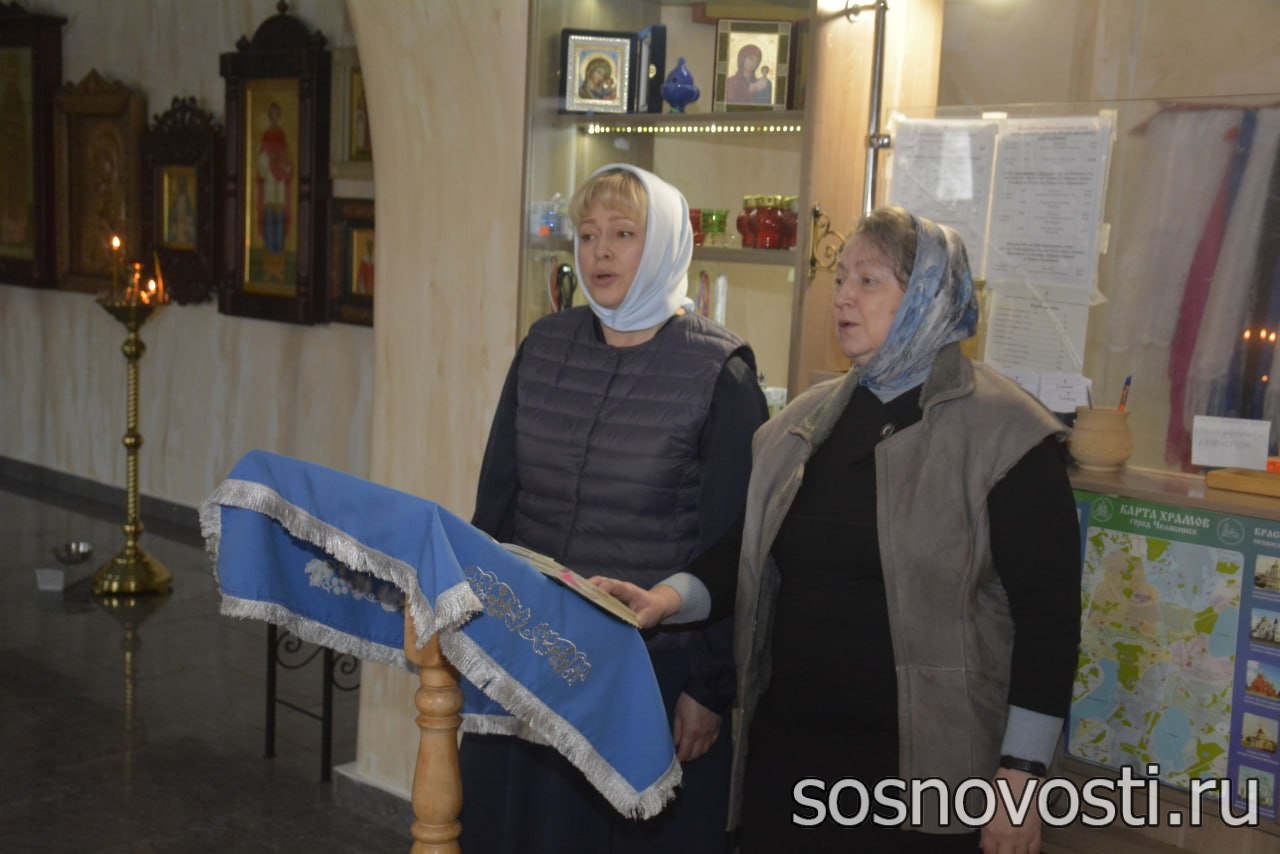 В храме Долгодеревенского провели панихиду по погибшим воинам