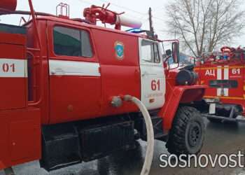 Пожарные потушили два пожара и помогли при ДТП