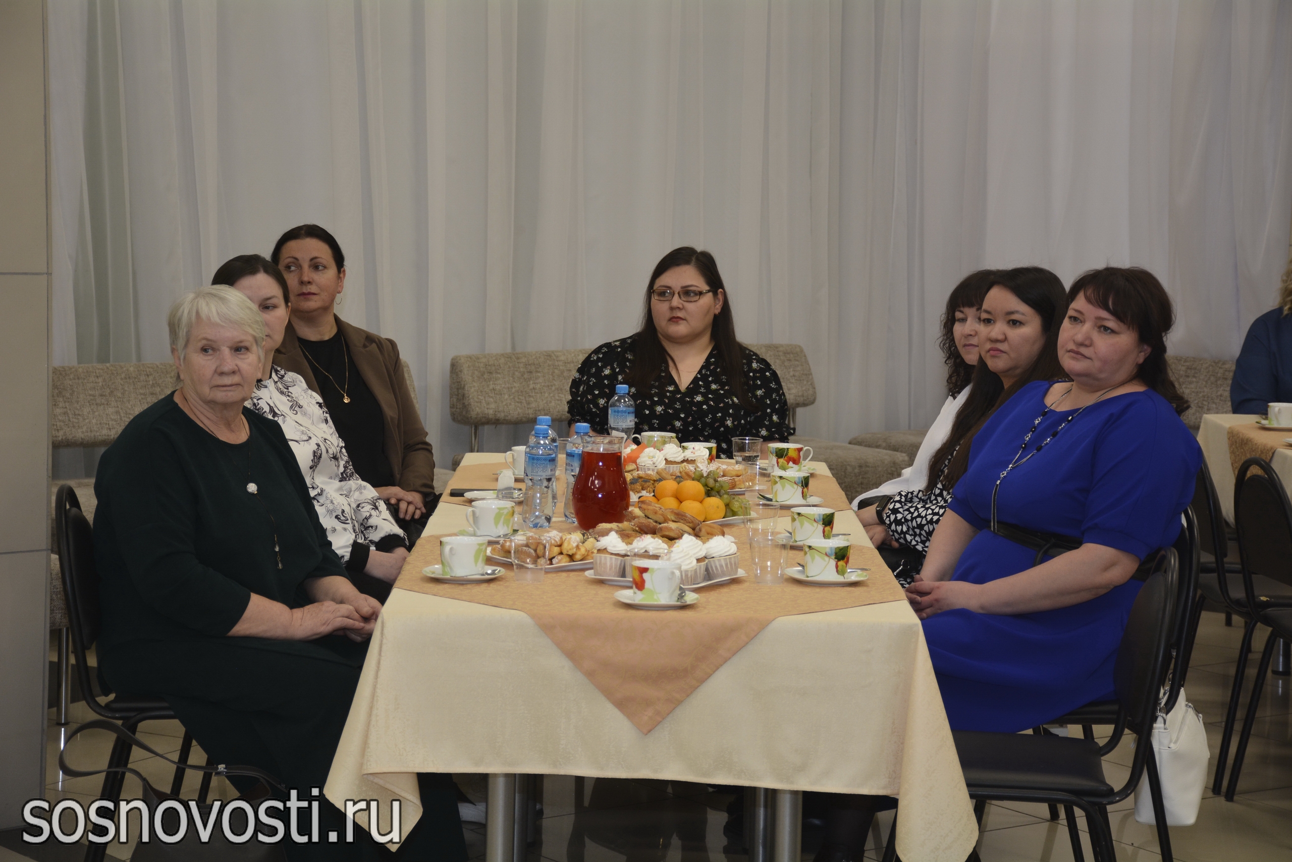 Мамы за праздничным столом: в Долгодеревенском отметили День матери