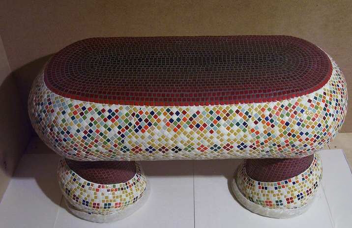 Железные сказки: что за скульптуры стоят на въезде в Теченский