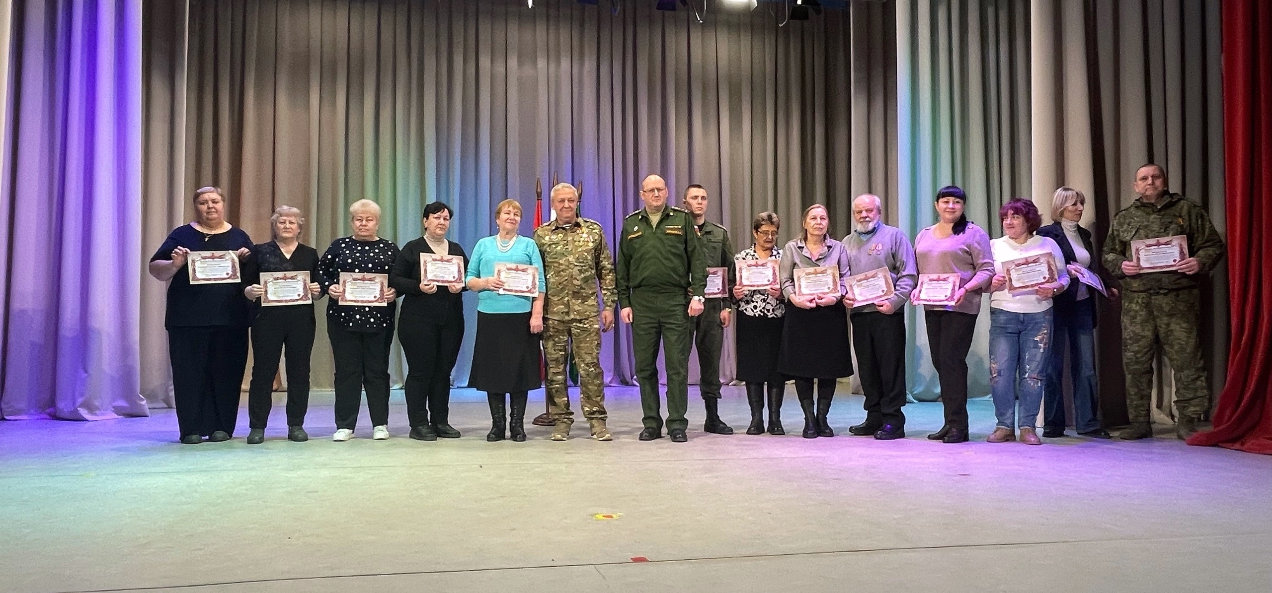 Честь и признание: южноуральские волонтеры отмечены за вклад в поддержку СВО