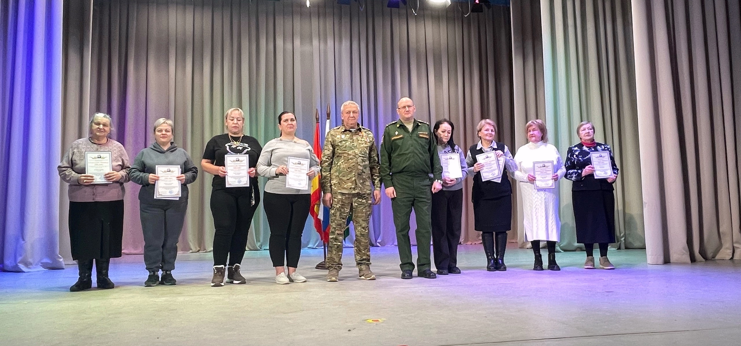 Честь и признание: южноуральские волонтеры отмечены за вклад в поддержку СВО