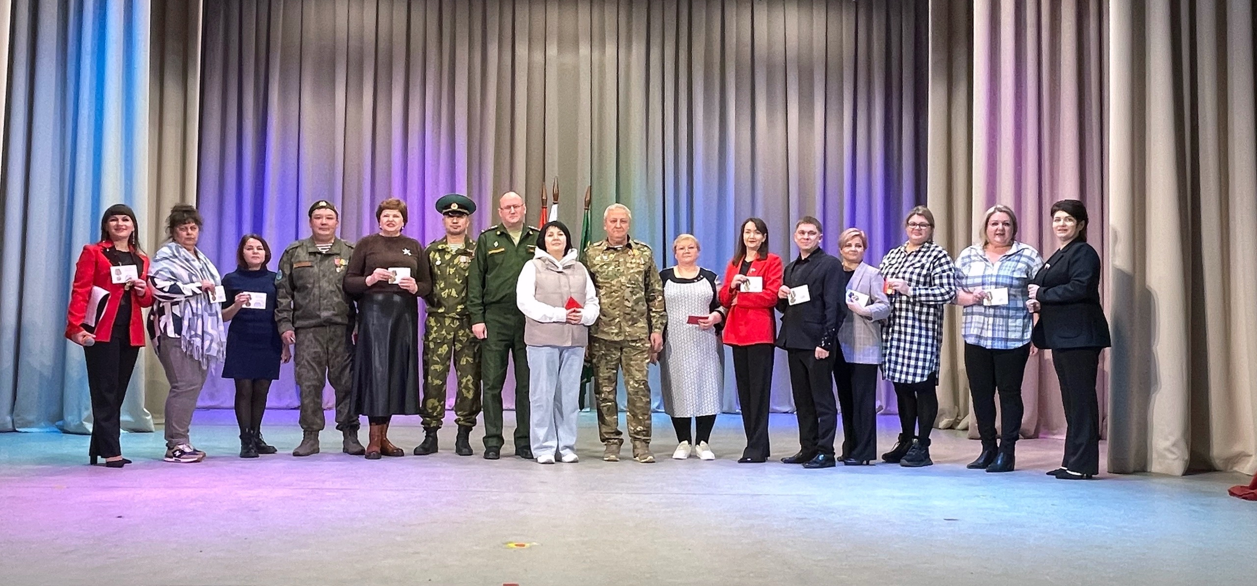 Честь и признание: южноуральские волонтеры отмечены за вклад в поддержку СВО