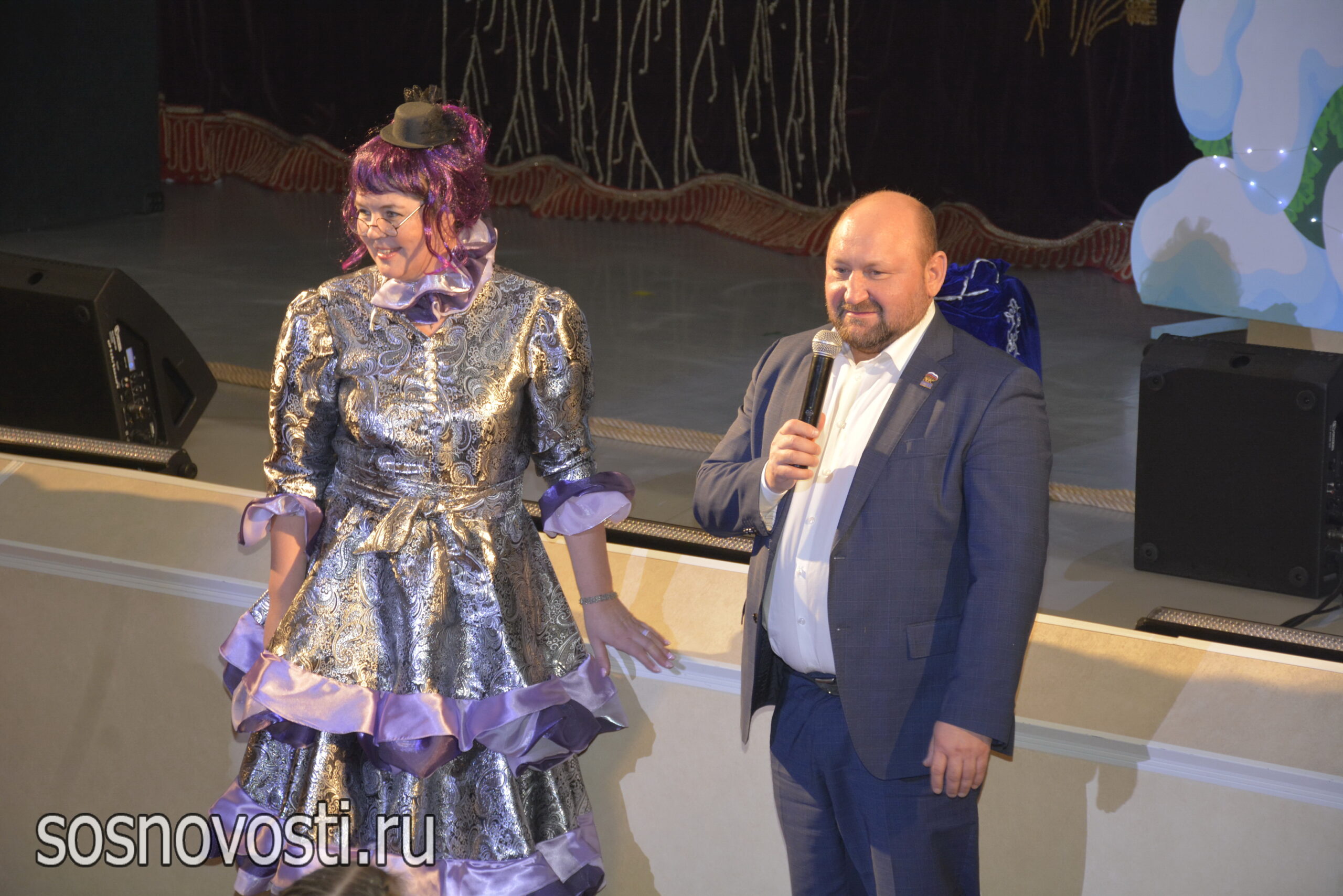 Глава Сосновского округа поздравил ребят, отличившихся в учебе и спорте