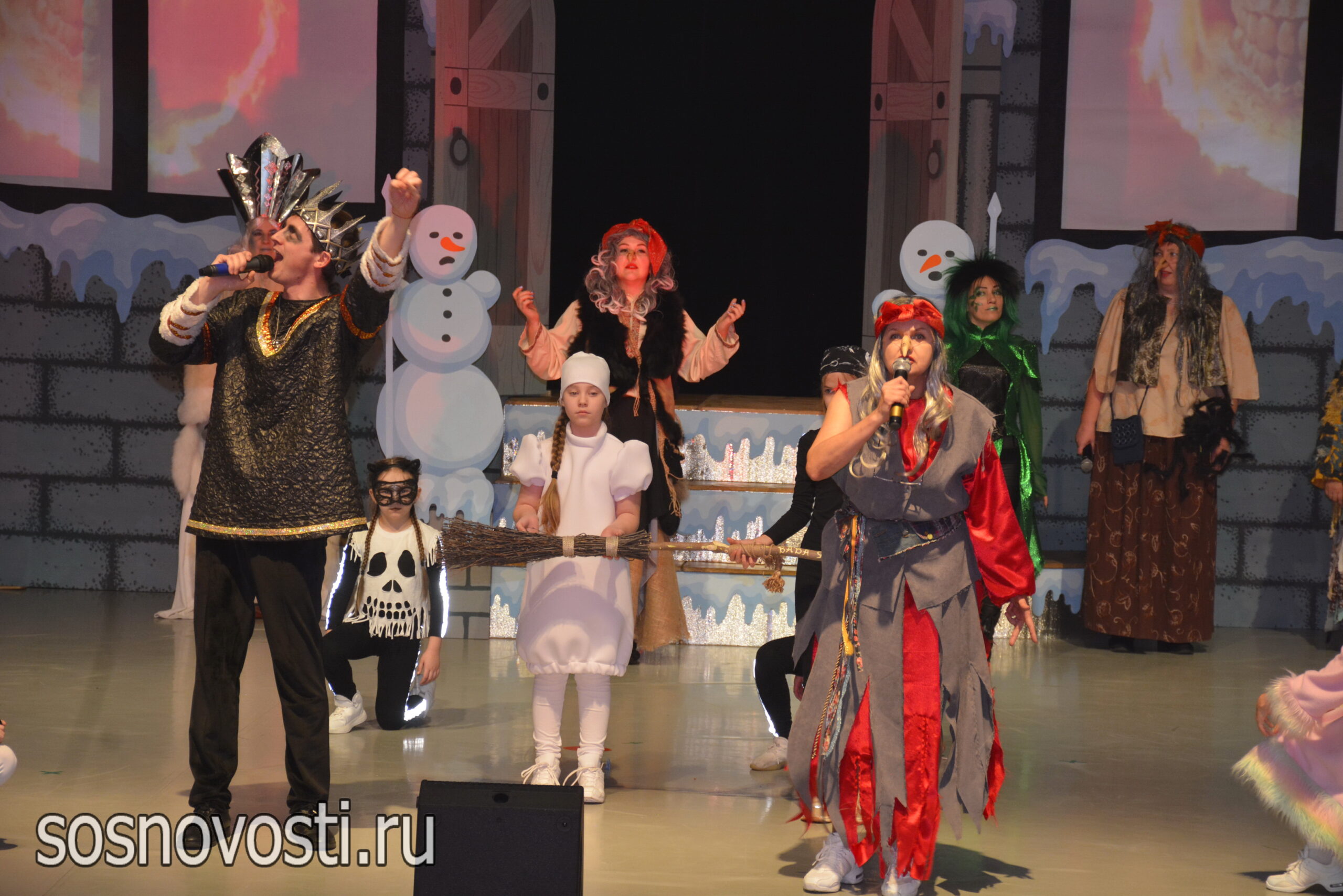 Глава Сосновского округа поздравил ребят, отличившихся в учебе и спорте