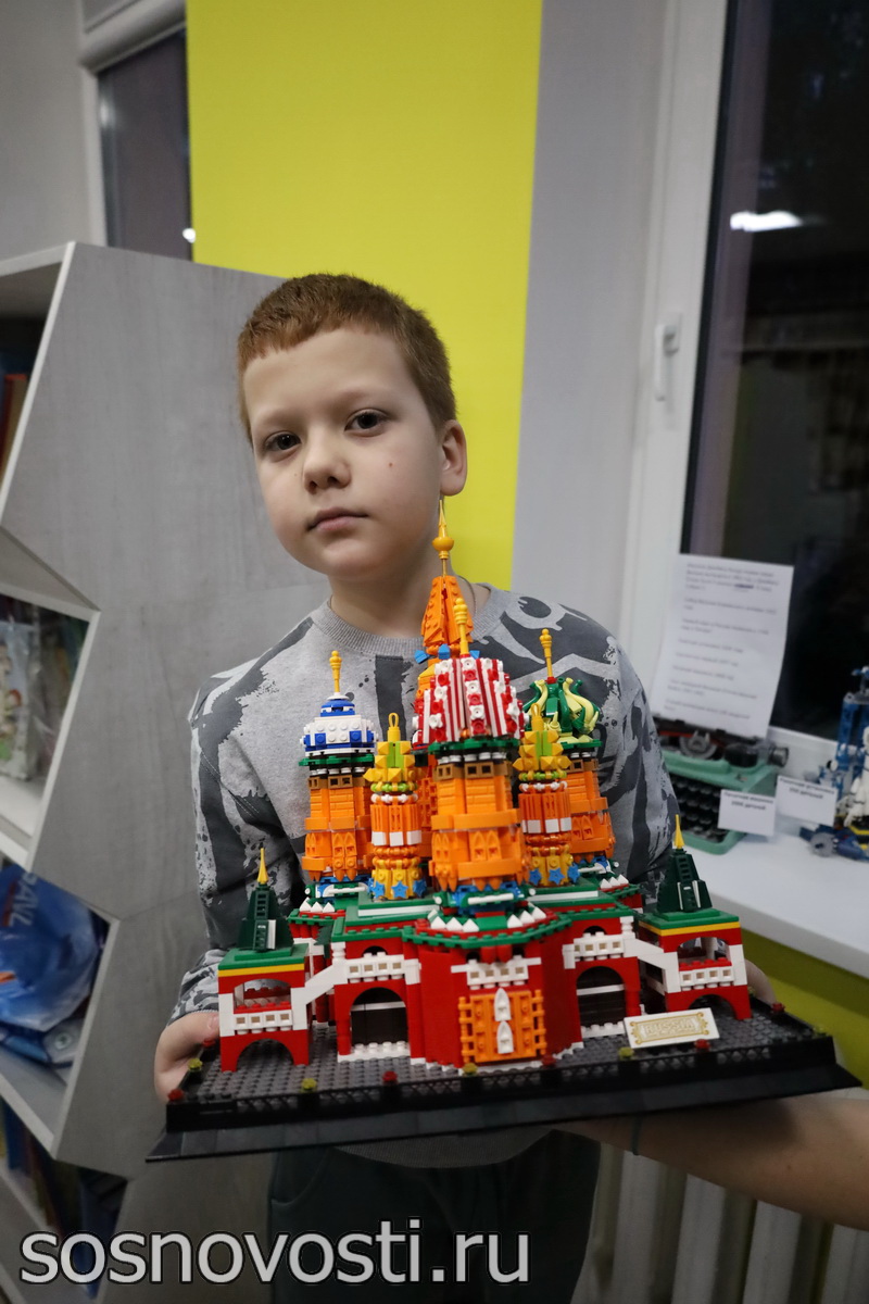 В стиле Незнайки: в детской библиотеке отметили 70-летний юбилей