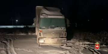 Сотрудники ДПС Сосновского округа спасли жизнь водителю-дальнобойщику