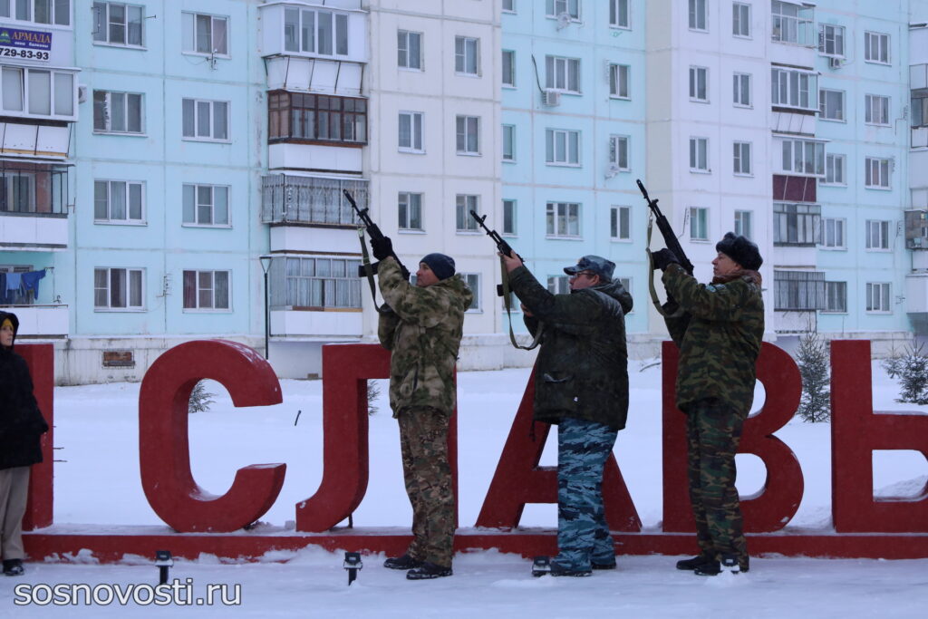 Чтобы помнили: в Рощино торжественно открыта Аллея Славы