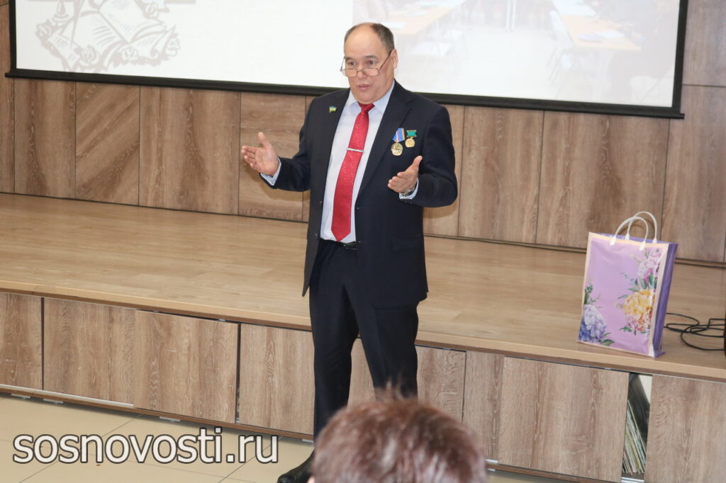 Центральная библиотека отметила юбилей – 90 лет со дня открытия в Сосновском районе