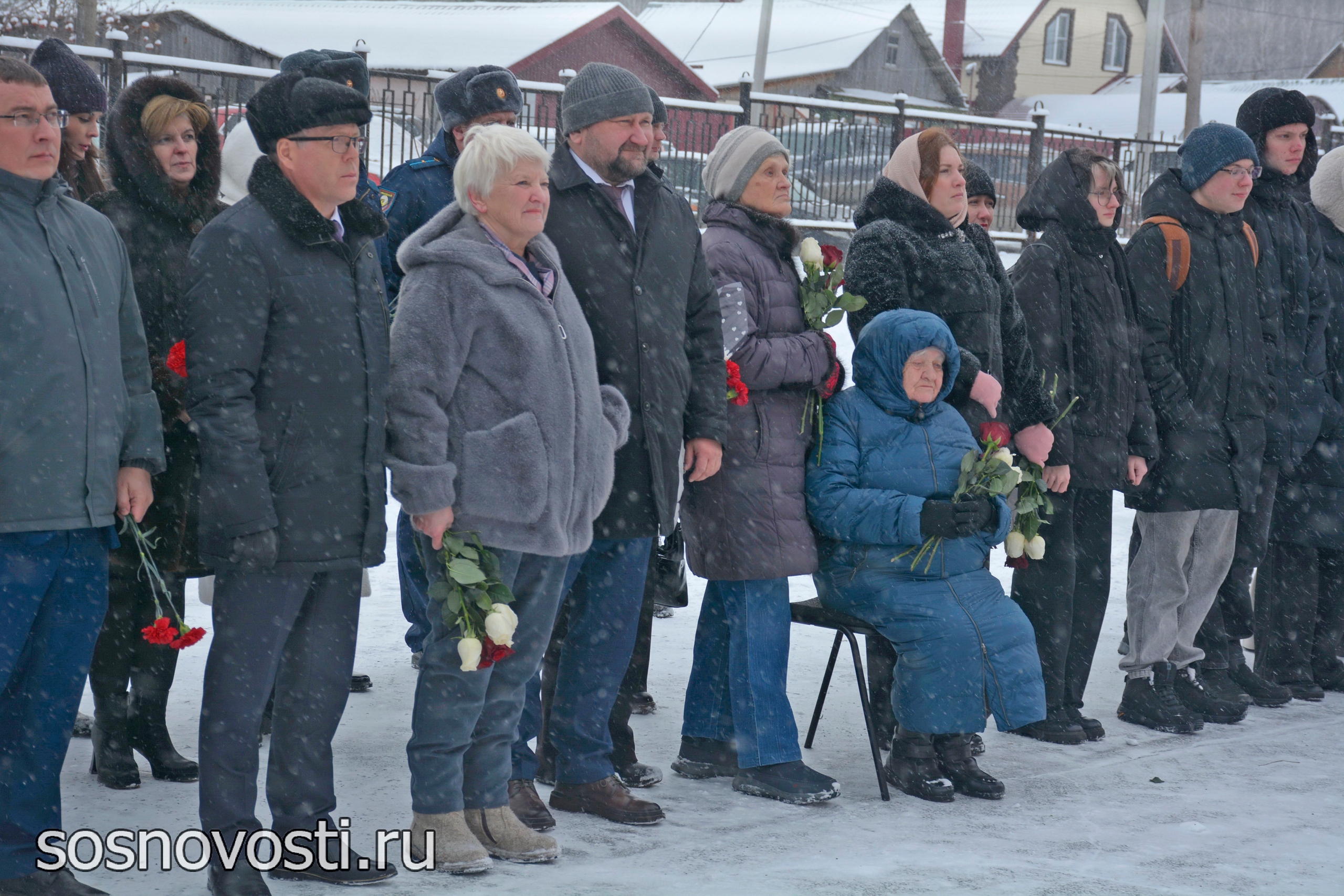 В Долгодеревенском прошло торжественное открытие бюста Героя России Андрея Мосина