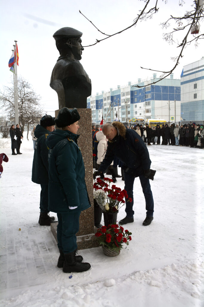 В Сосновском округе хранят память о Героях
