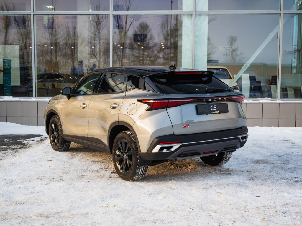OMODA C5: новый взгляд на автомобили будущего