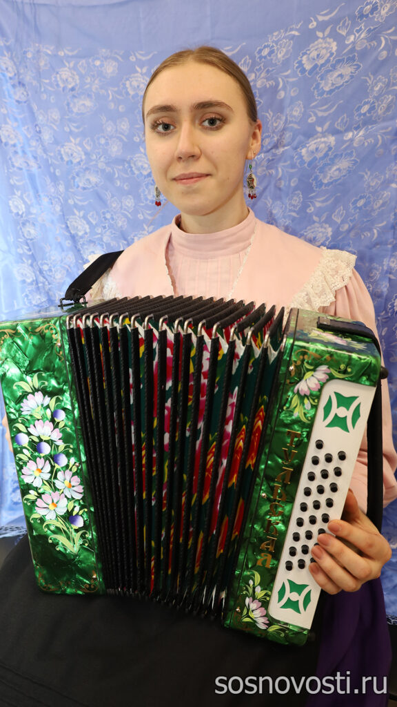 Молодой педагог Долгодеревенской детской школы искусств получила стипендию Правительства РФ