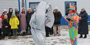 Откроется ли сценический занавес для жителей Малиновки?