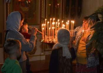 В Свято-Троицком храме прошло праздничное богослужение