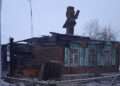 В Полетаево ночью вспыхнул жилой дом