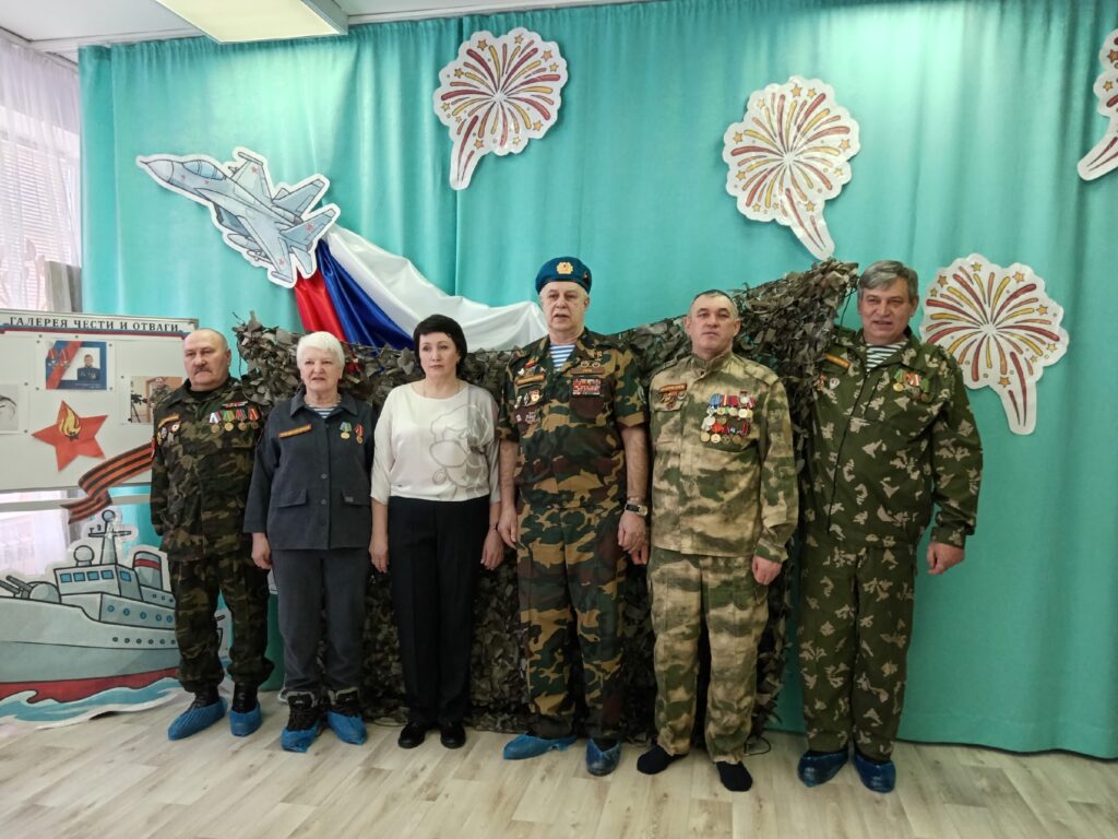 В Есаульском детском саду прошел смотр строя и песни