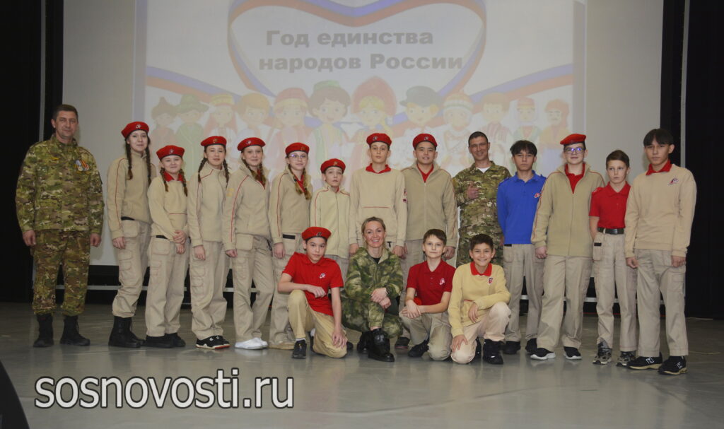 Копейка Рубль бережет: бойцы рассказали о службе школьникам