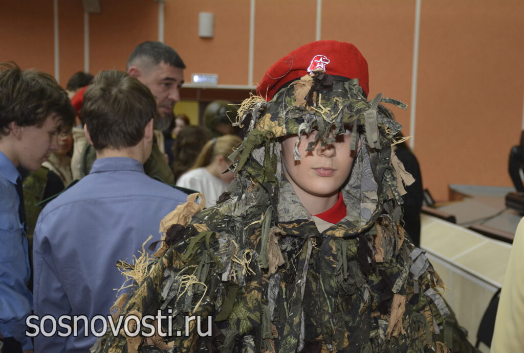 Копейка Рубль бережет: бойцы рассказали о службе школьникам