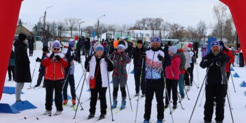 Сосновские спортсмены приняли участие в «Лыжне России- 2026»