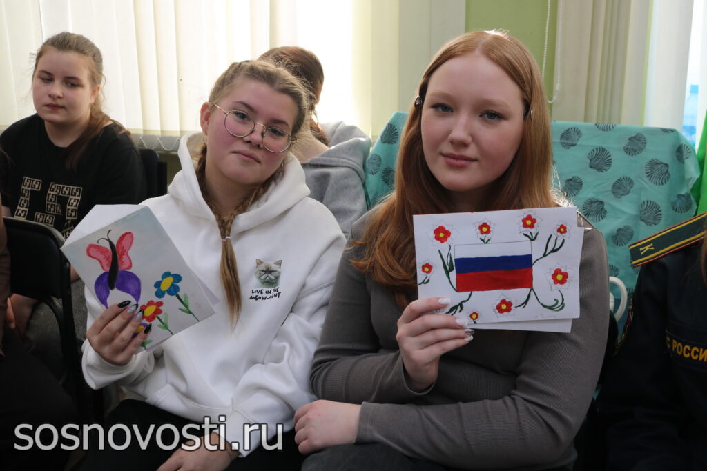Юные художники Сосновского округа поддержали бойцов СВО