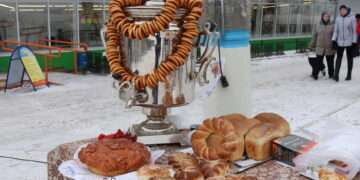 К теще на блины, к золовке на посиделки: как отмечали Масленичную неделю