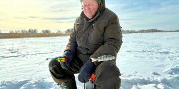 На озере Узункуль прошли соревнования по подледному лову