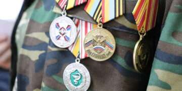 В Челябинске открылась выставка «Знание. Герои»