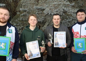 Победителей и призеров чемпионата Сосновского округа по хоккею ждут медали и кубки