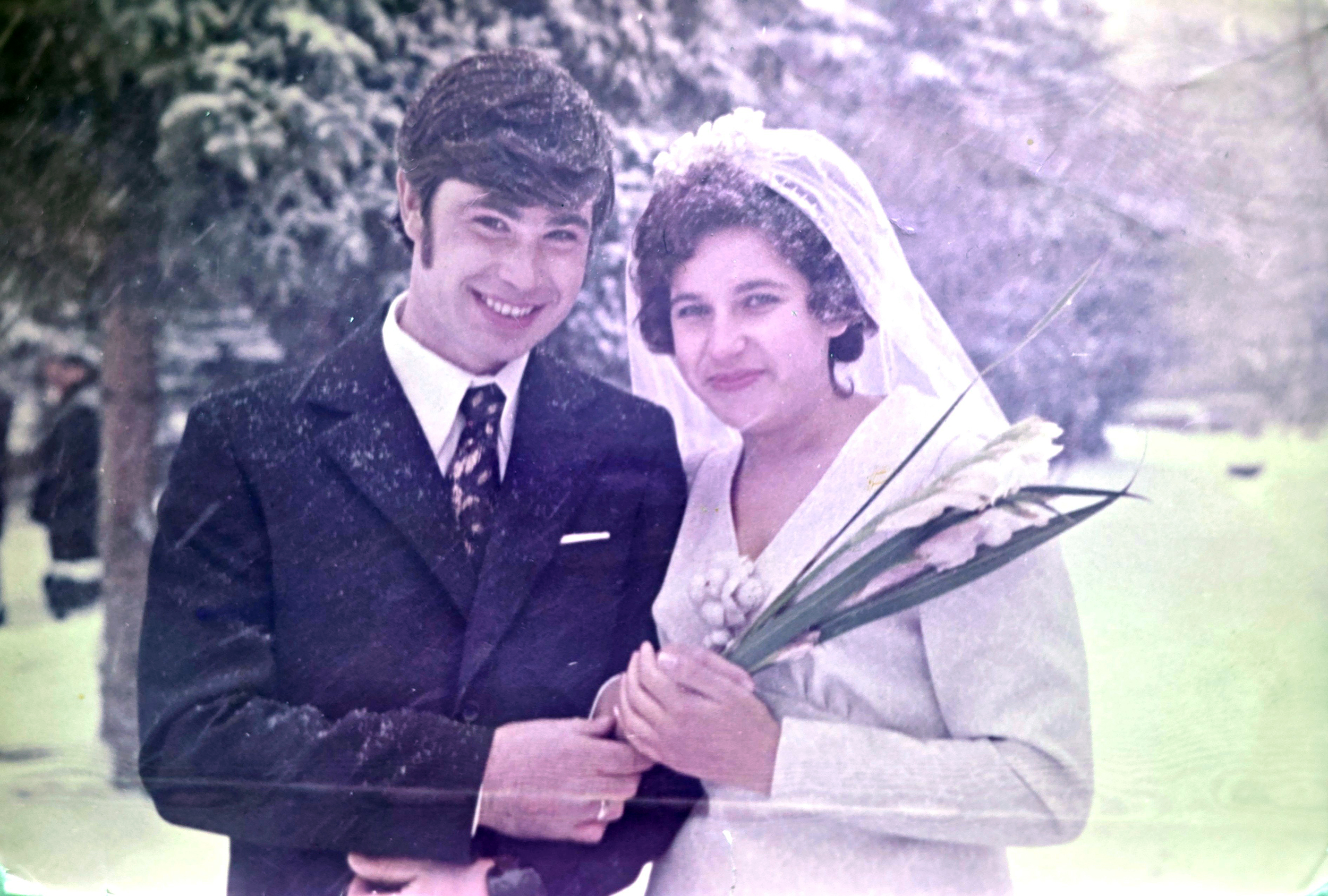 Любовь началась с рубашки: история сосновской семьи