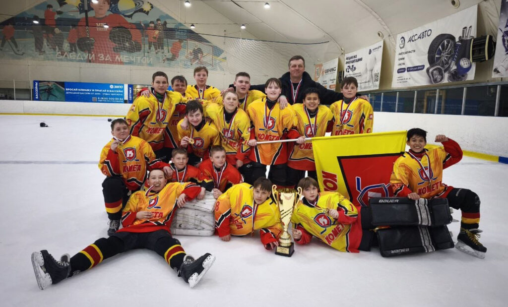 Сосновские хоккеисты стали лидерами юношеских турниров Челябинской области