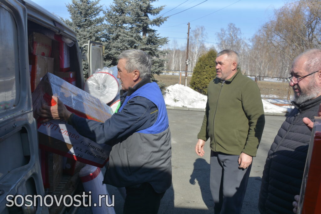 «Буханка» в пути: из Сосновского округа отправлен очередной гуманитарный груз