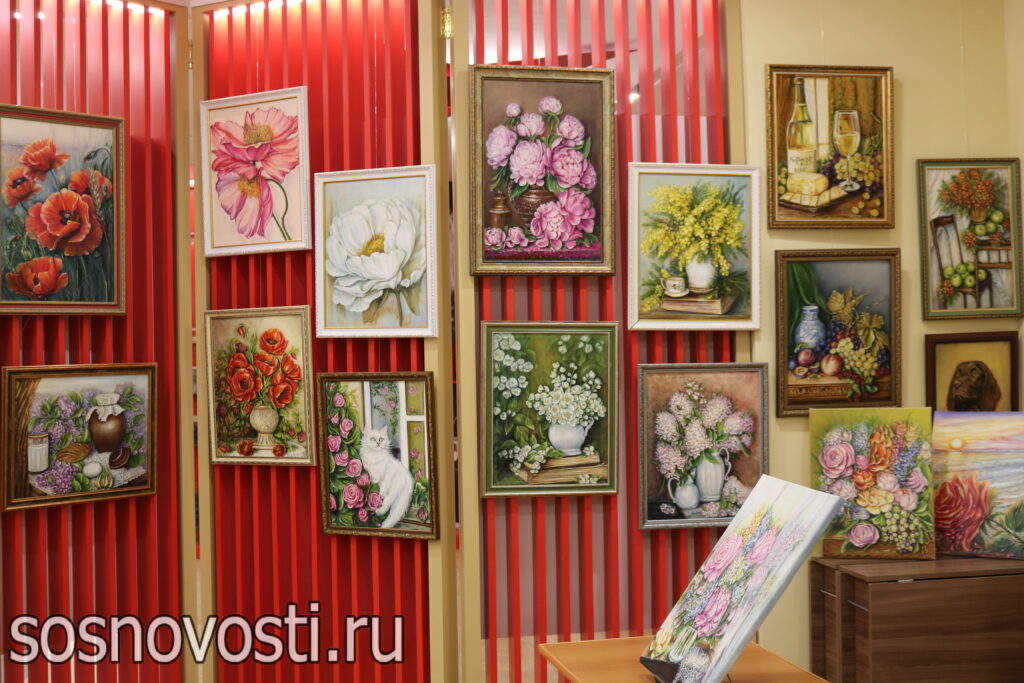 Эмоции и чувства: в музее открылась выставка картин Лили Бабушкиной