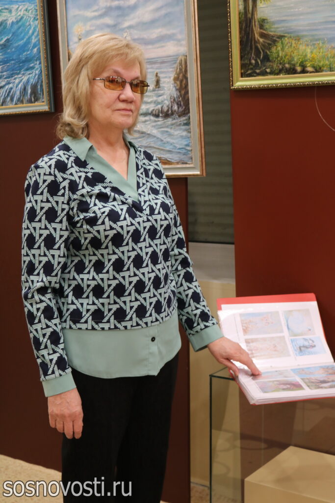 Эмоции и чувства: в музее открылась выставка картин Лили Бабушкиной