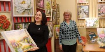Эмоции и чувства: в музее открылась выставка картин Лили Бабушкиной