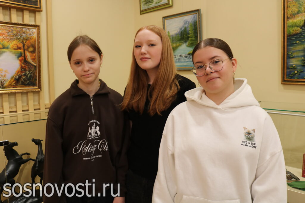 Эмоции и чувства: в музее открылась выставка картин Лили Бабушкиной