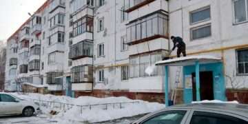 Сосульки под контролем: прокуратура проверила, как управляющие компании содержат общее имущество