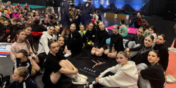 Рощинские чирлидеры выступили на всероссийских соревнованиях