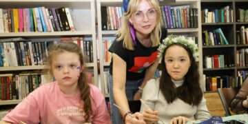 Что происходит в Центральной библиотеке села Долгодеревенского этой ночью?