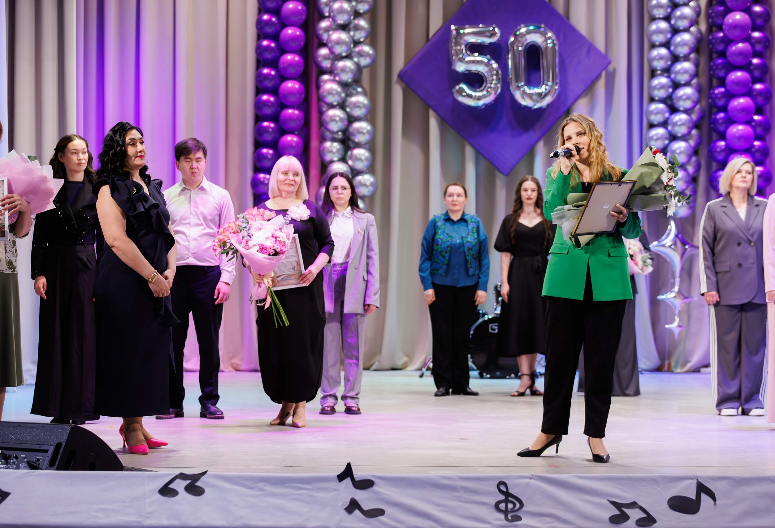 50 лет в ритме искусства: в Полетаево прошел юбилейный концерт Детской школы искусств 