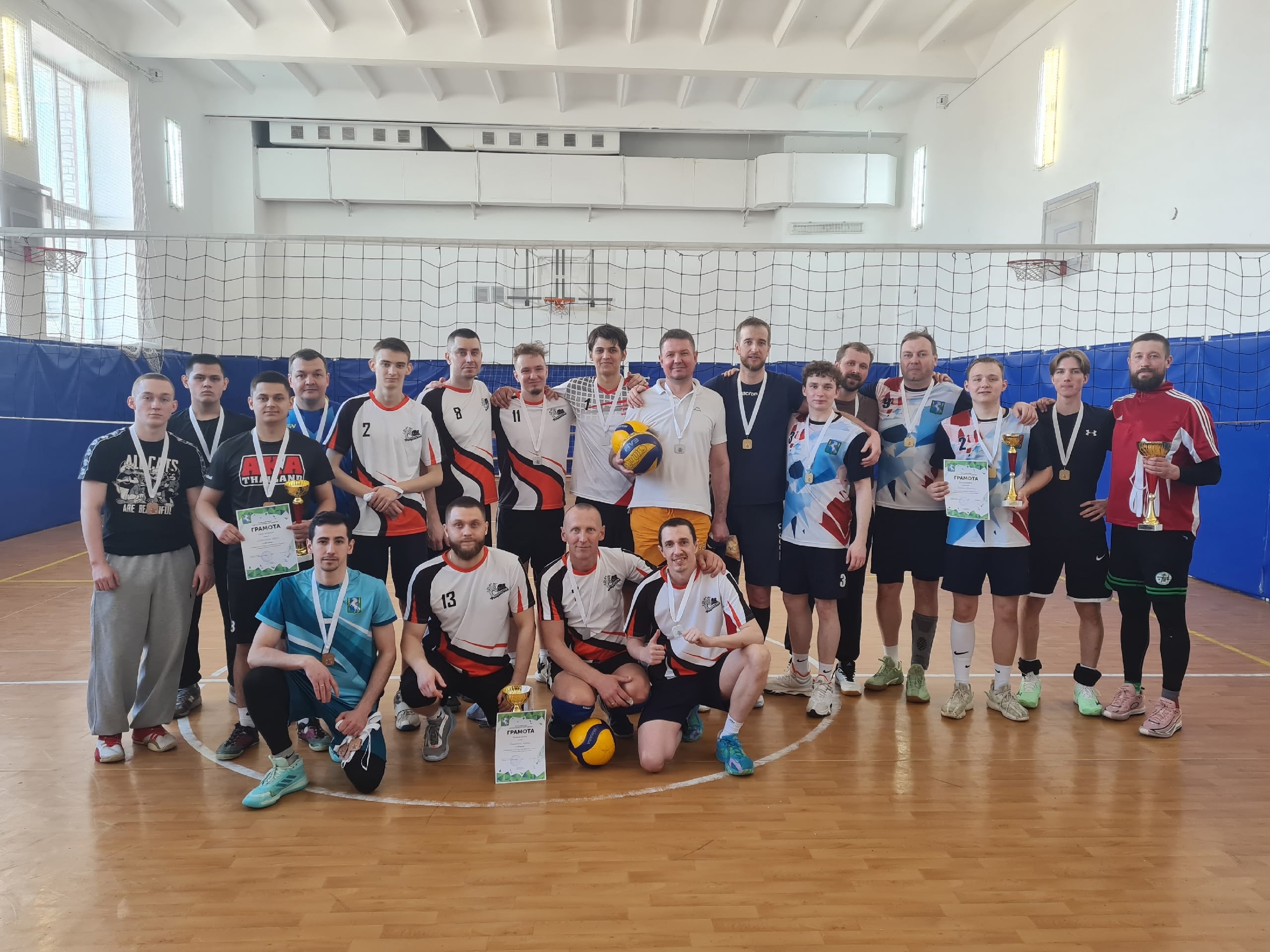 Определились победители и призеры окружного турнира по волейболу