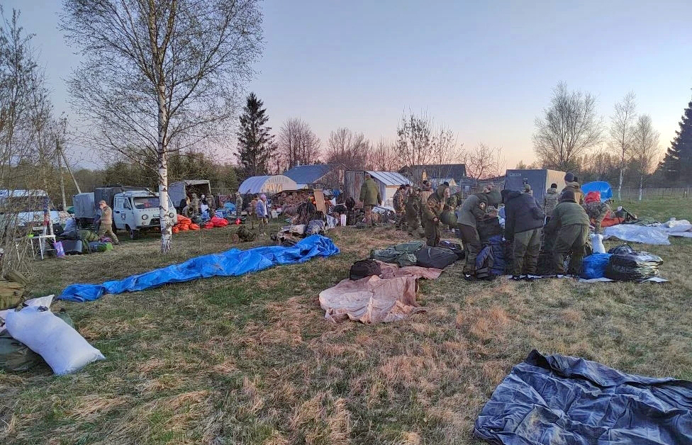 Долгодеревенские школьники отправились на «Вахту памяти»