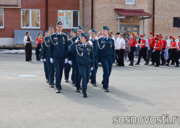 В Есаульской школе все в камуфляже: проходит военно-патриотическая игра «Зарница»