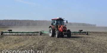 Бороны – в поле: сосновские хозяйства готовятся к посевной