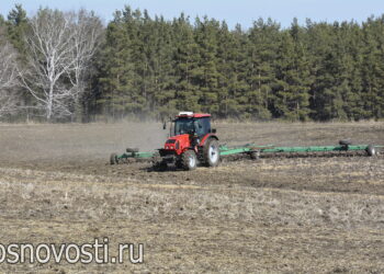 В Сосновском округе первые агрегаты вышли в поле