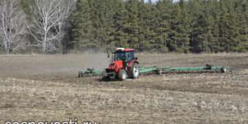 В Сосновском округе первые агрегаты вышли в поле