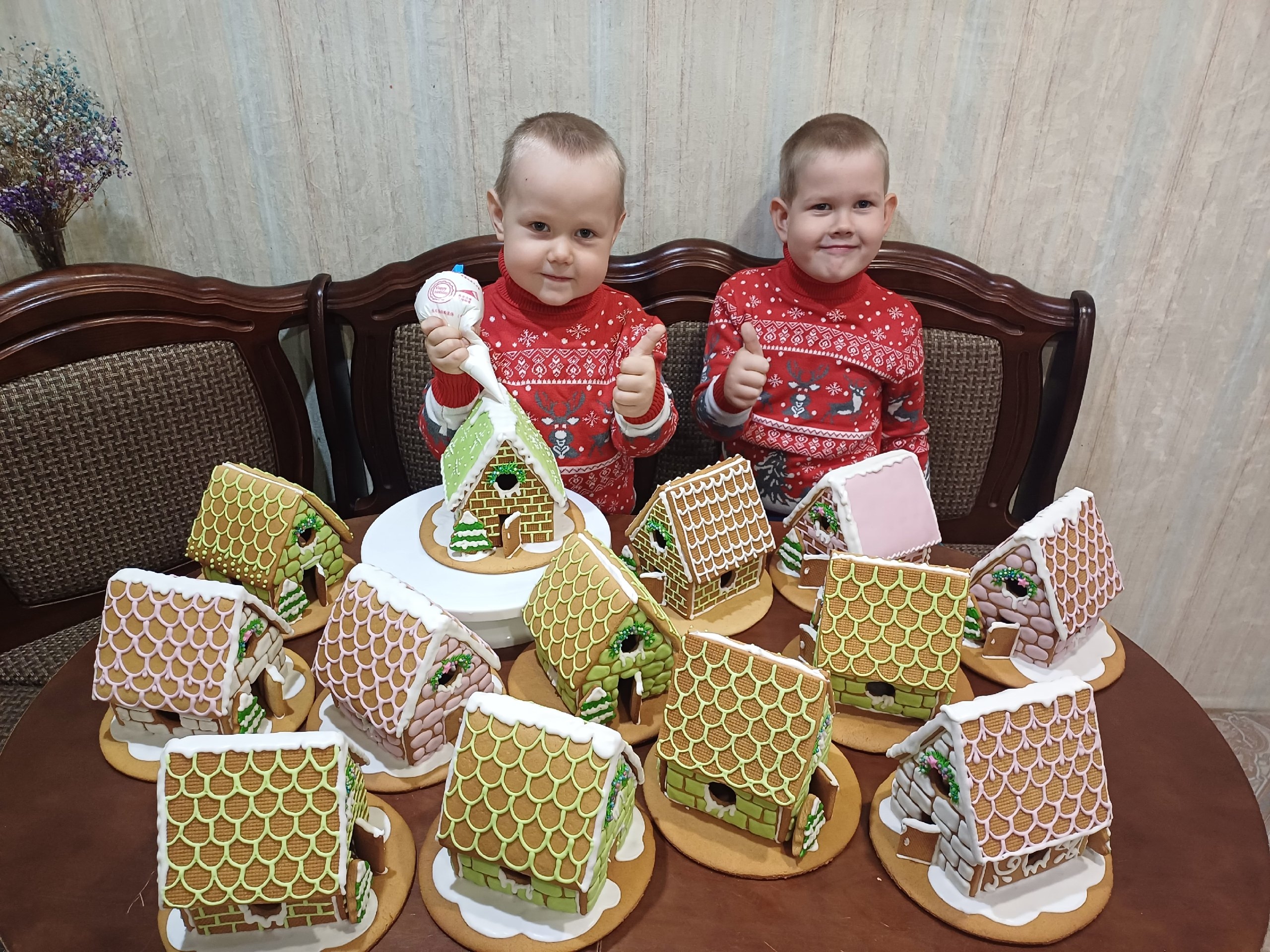 Бешбармак, баурсаки и пасхальные куличи: как в семье Бузаковых чтят обычаи предков