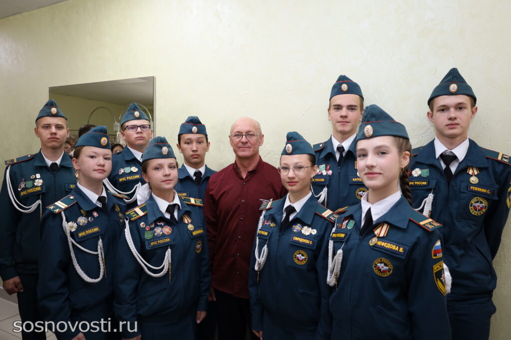 В Сосновском округе наградили лучших учеников