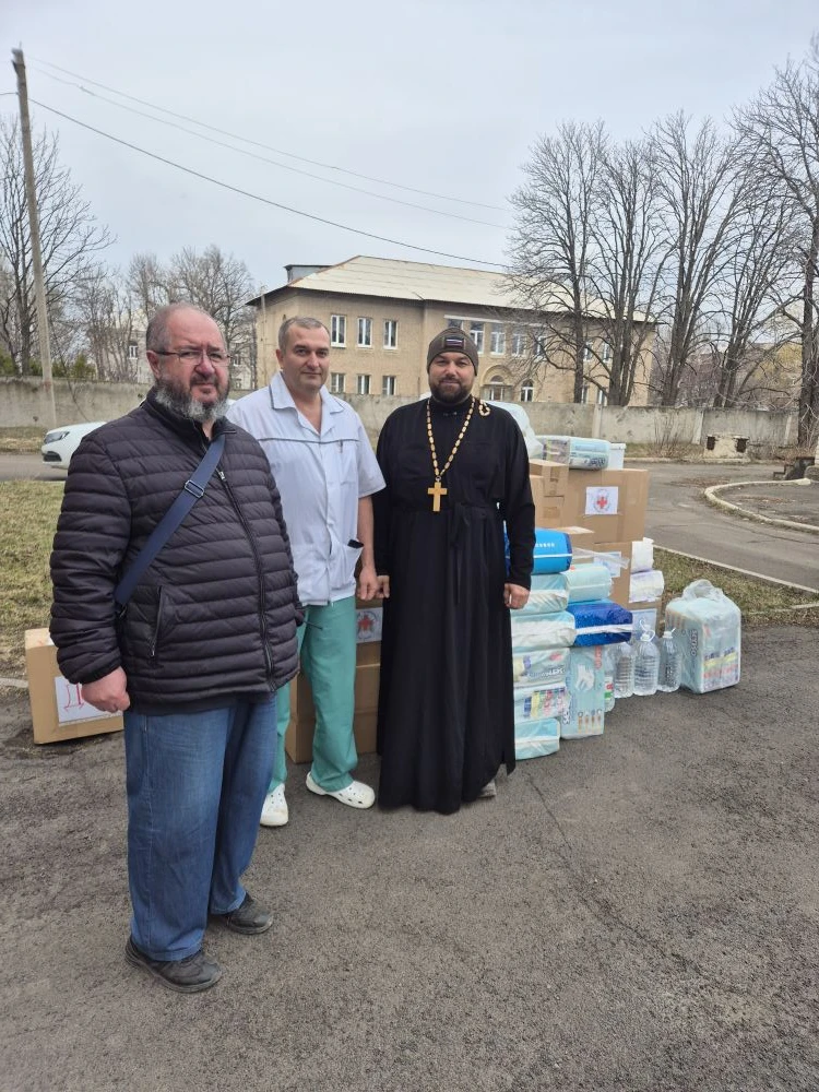 На фронт и в госпитали доставили грузы из Сосновского округа