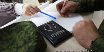 За юридическими консультация можно обратиться через Госуслуги или лично